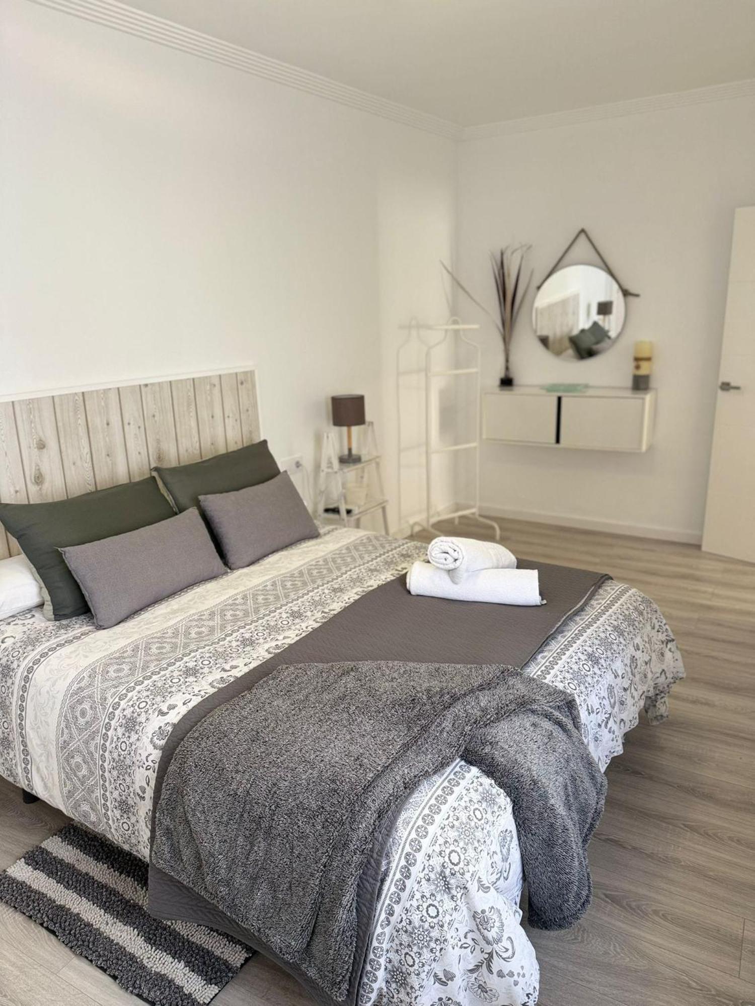 Apartamento Vega Baena Buitenkant foto