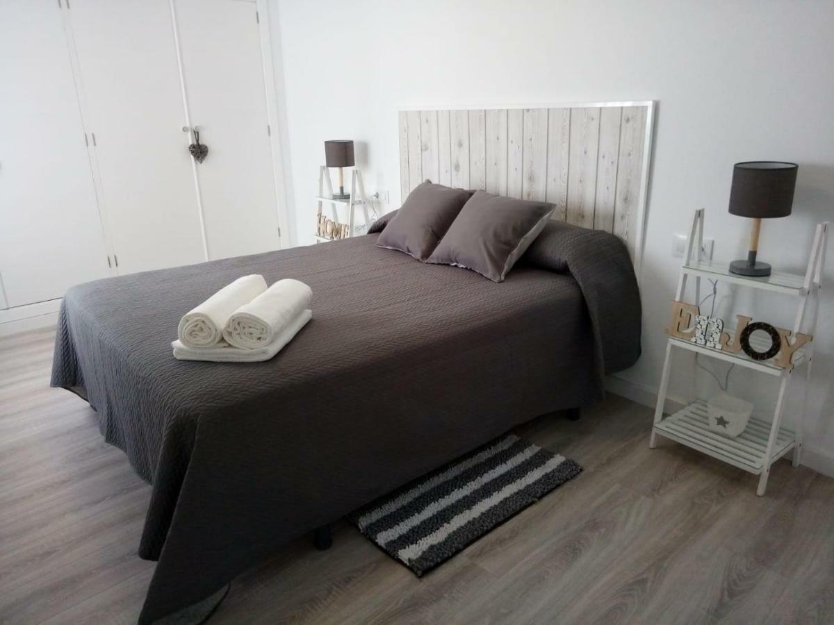 Apartamento Vega Appartement Baena Buitenkant foto